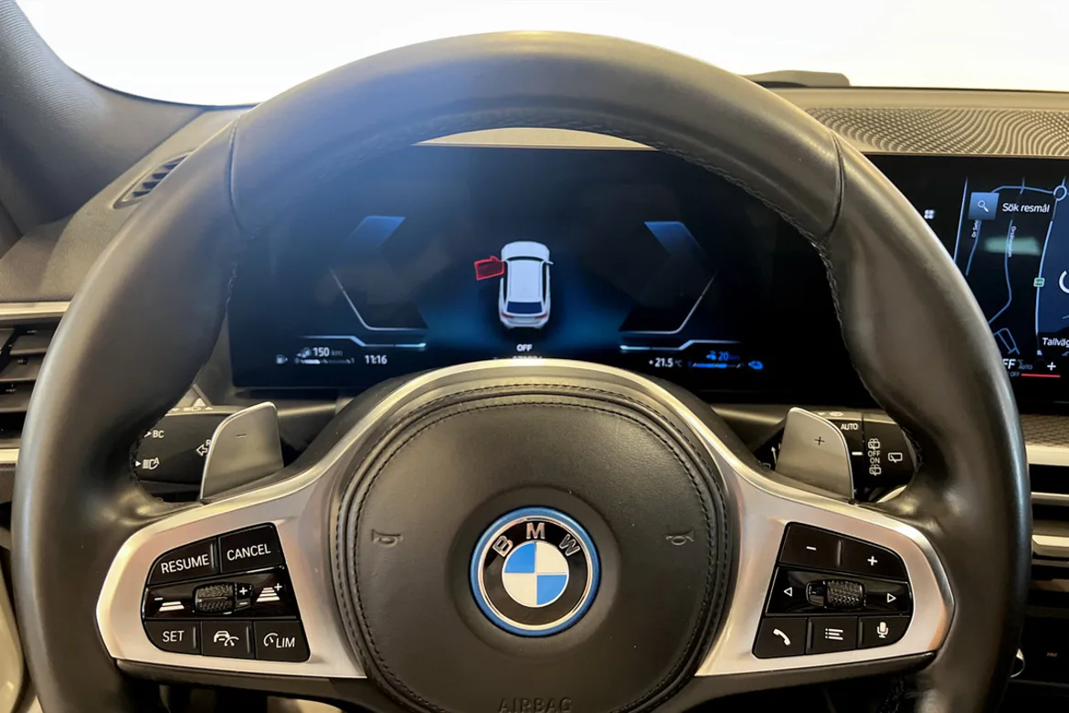 BMW 330e xDrive Touring