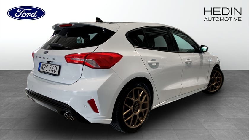 Bild 2 av Ford Focus 1.5T 150hk ST-line BBS-fälgar LED Rattvärme