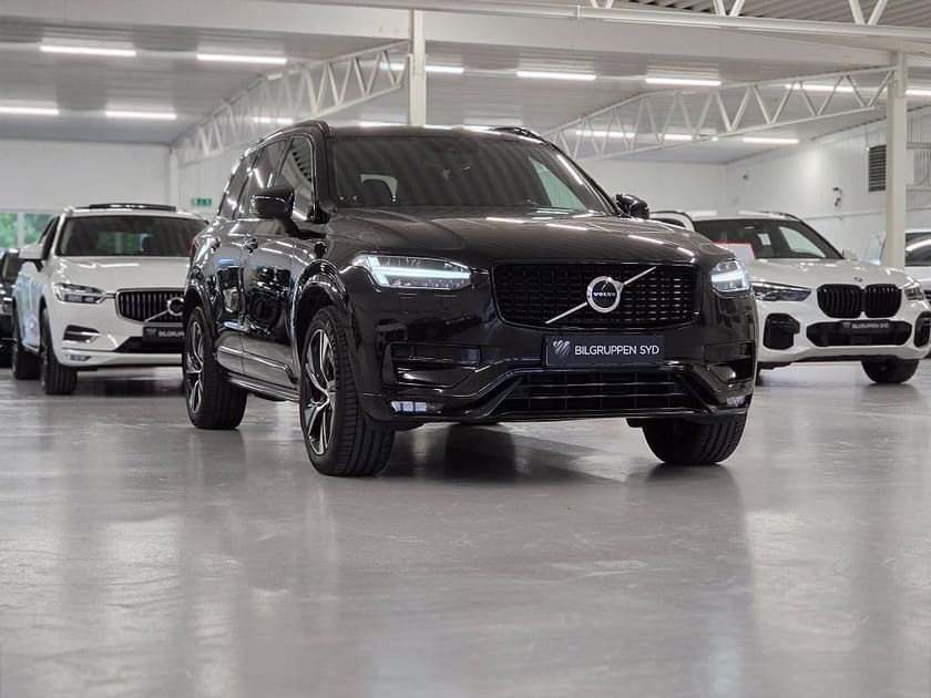 Bild 4 av Volvo XC90 7 Säten 7-seater B5 AWD Geartronic R-Design|Keyless|Värmare|