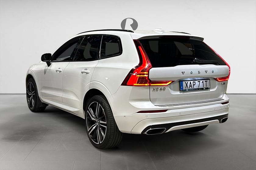 Bild 5 av Volvo XC60 T5 250HK R-DESIGN AUT NAVI H&K AWD PANO VOC 21"