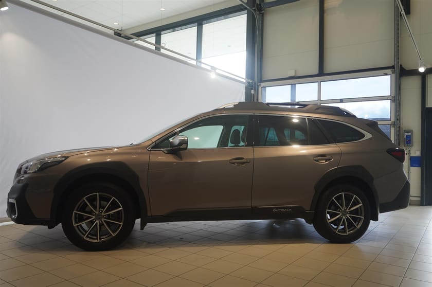 Bild 3 av Subaru Outback AWD Drag Taklucka Backkamera Navi