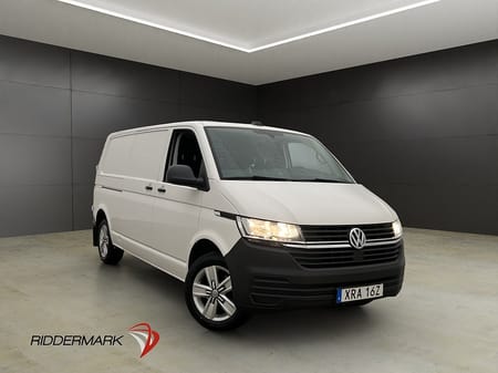 Volkswagen Transporter L2 150hk Värm Drag PDC CARPLAY Moms