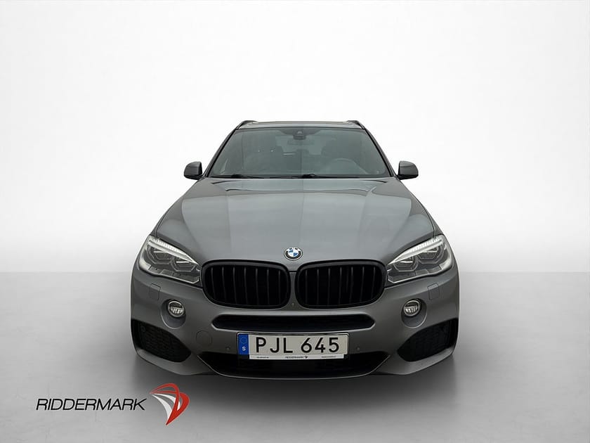 Bild 2 av BMW X5 xDrive30d 258hk M Sport Pano Värm H/K HUD Skinn Drag