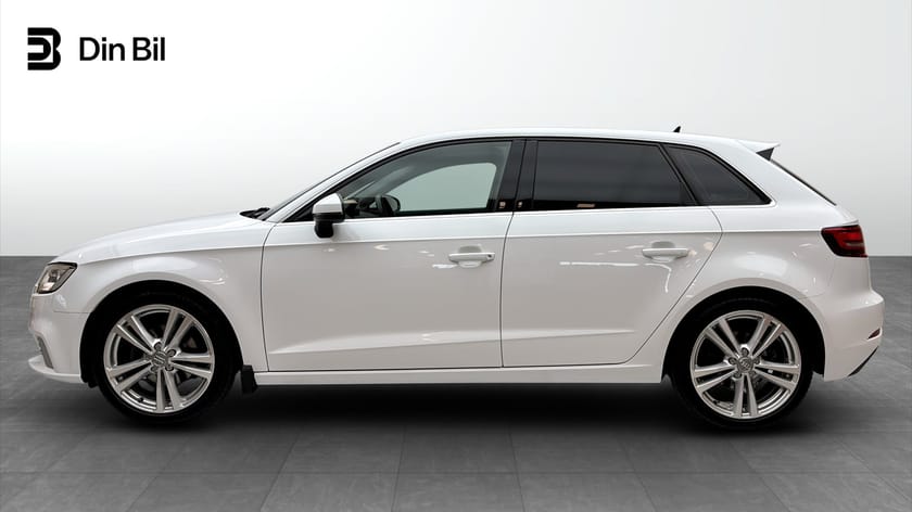 Bild 2 av Audi A3 Sportback 35 TFSI 150 HK SPORT / Carplay