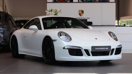 Porsche 911 Carrera GTS