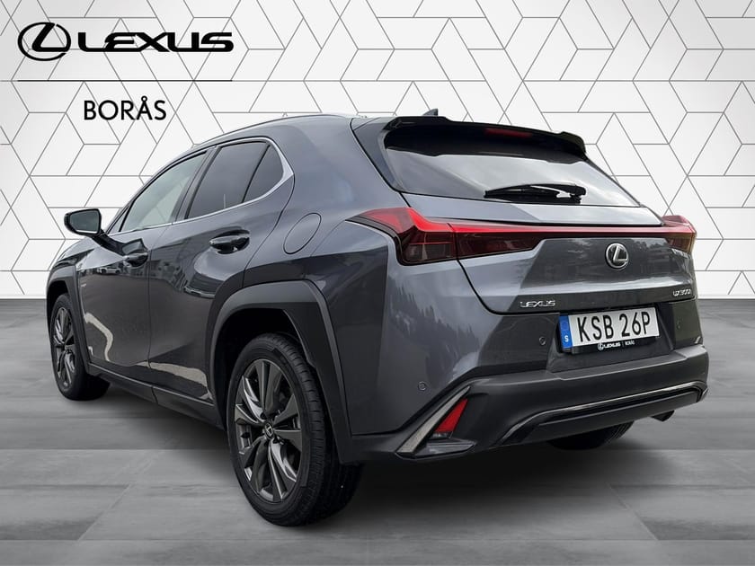 Bild 2 av Lexus UX 300h F-Sport Design FWD, GPS, MOMS