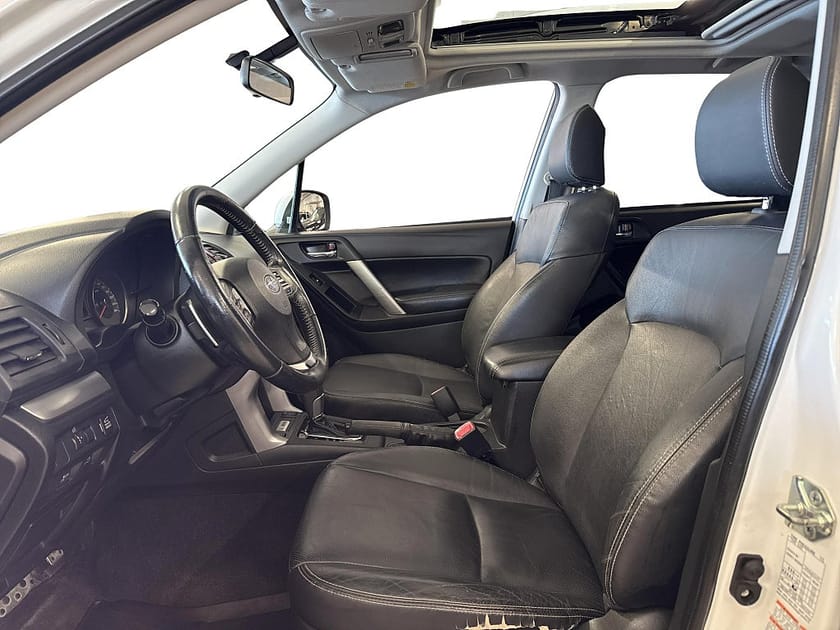 Bild 2 av Subaru Forester 2.0 XT 4WD Lineartronic Euro 5