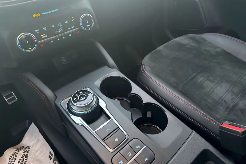 Ford Kuga Plug-In Hybrid bilde 13