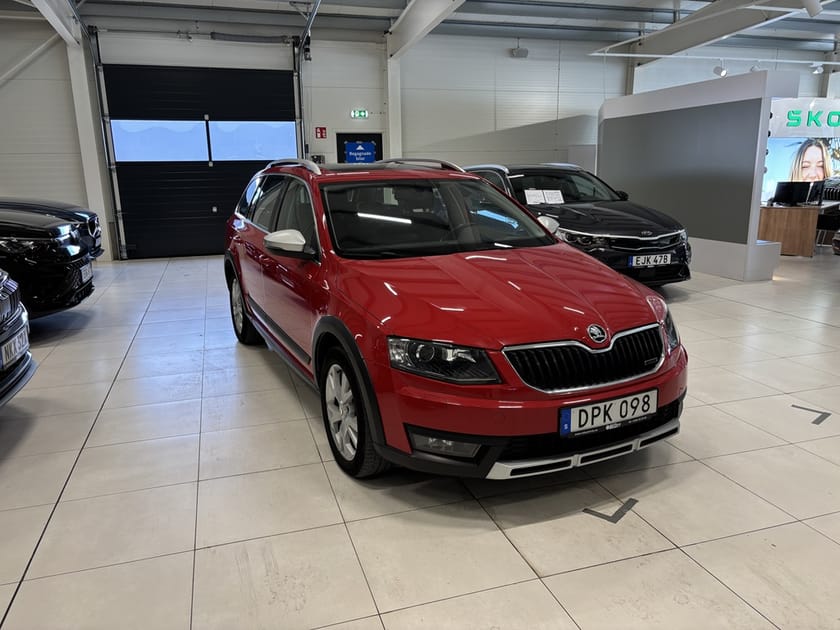Bild 3 av Škoda Octavia Scout VIA COMBI TDI 184 DSG