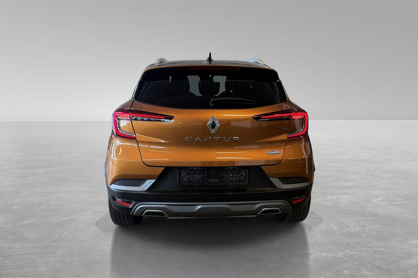 Bilde 4 av Renault Captur E-TECH Plugin-Hybrid 160 RS-Line/ E-Tech/ R.kam/ Acc/ Bt/ Navi/ Delskinn/ +++