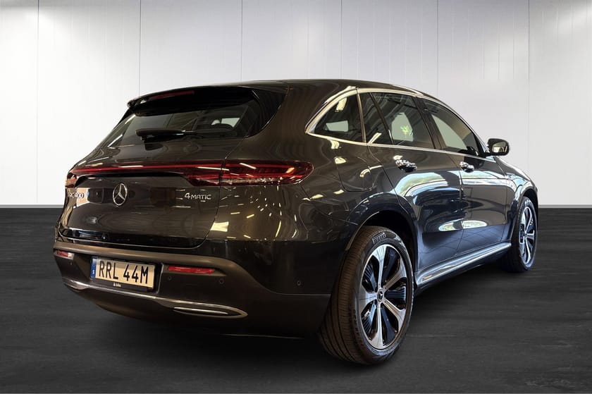 Bild 4 av Mercedes-Benz EQC 400 4MATIC Moms/AMG/Taklucka/Burmester/Drag