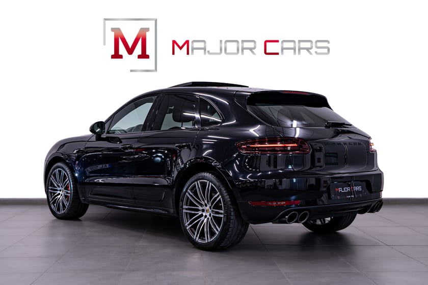 Bild 4 av Porsche Macan GTS Sport Chrono Pano BOSE 21" PASM Sportavgas Drag