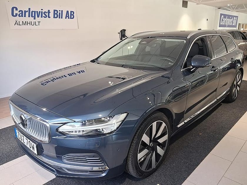 Bild 1 av Volvo V90 T6 Recharge Core Bright plug in AWD 350HK 4x4
