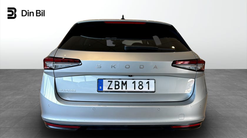 Bild 5 av Škoda Superb iV Kombi SELECTION TSI 204 DSG *Laddhybrid*