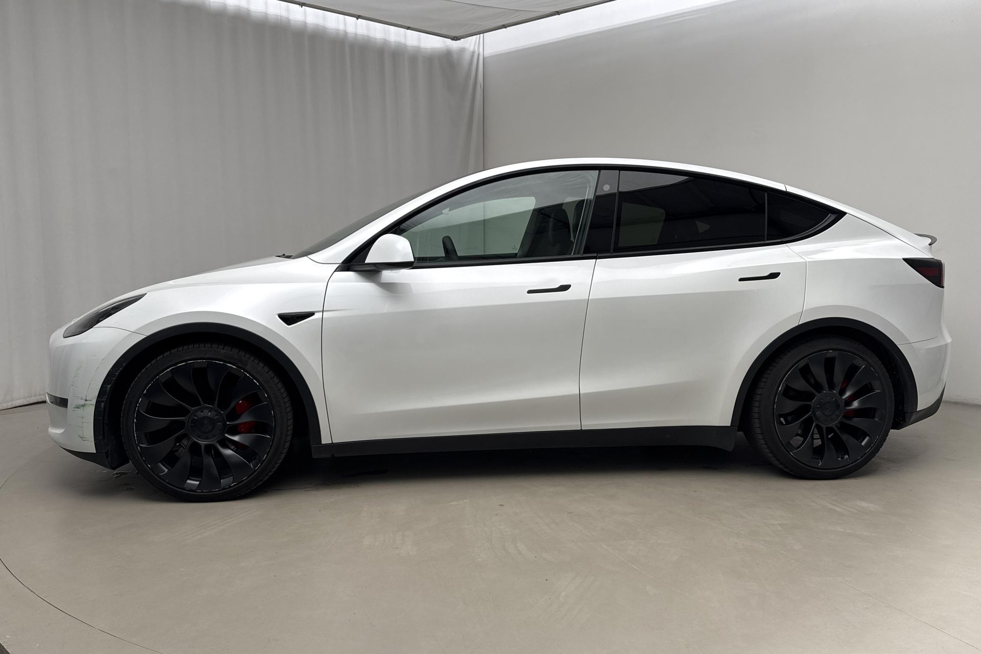Tesla Model Y Performance 2023, bild 2/10