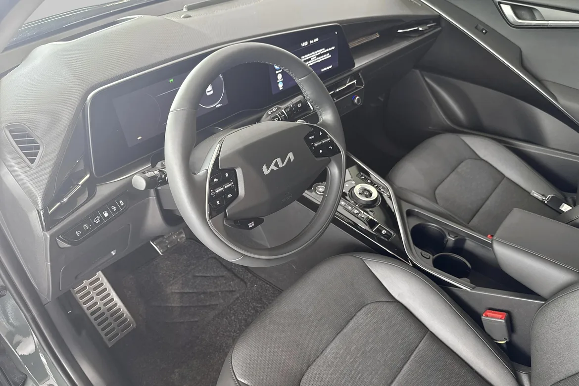 picture of a car