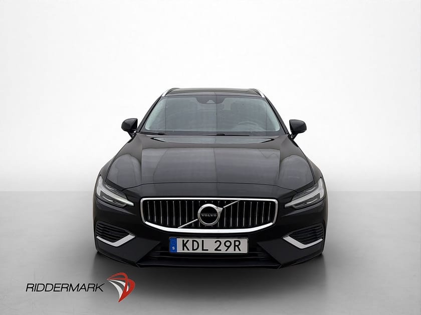 Bild 2 av Volvo V60 Recharge T6 AWD Inscription EXP Värm Drag Kamera
