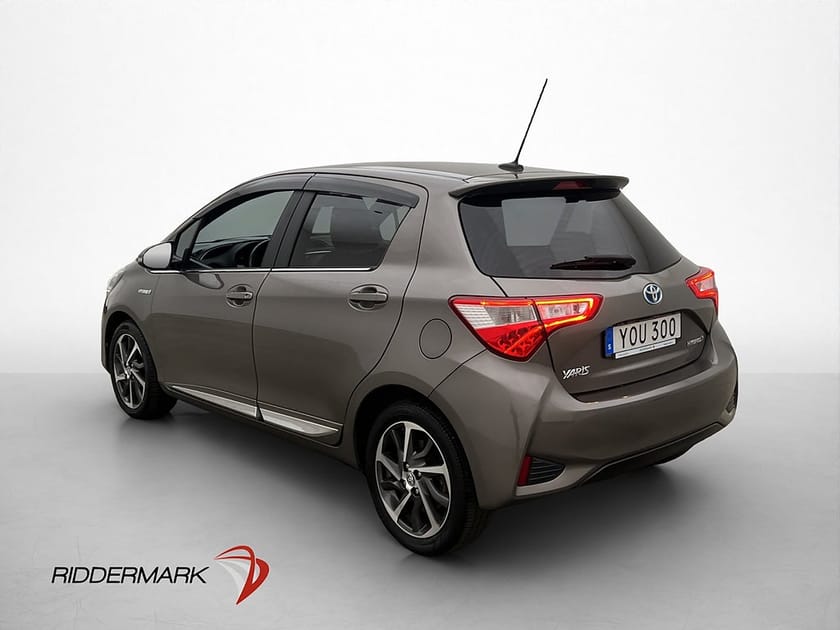 Bild 5 av Toyota Yaris Hybrid e-CVT Executive Backkamera Halvskinn