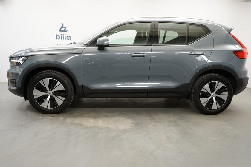 Bild 2 av Volvo XC40 T3 FWD aut Momentum Advanced Edt