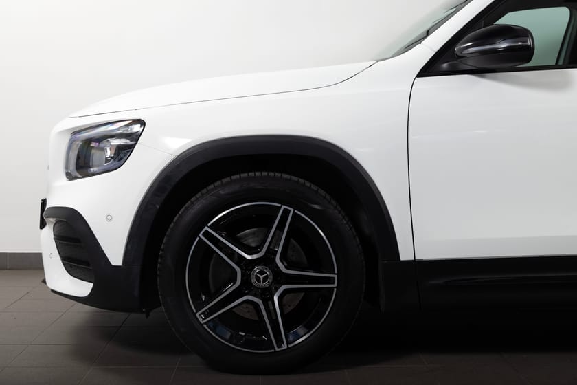 Bild 4 av Mercedes-Benz GLB 200 d 4MATIC AMG 7-sits/Pano/Drag/Värmare
