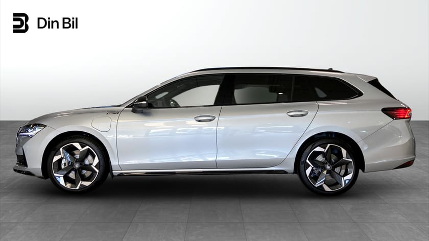 Bild 2 av Škoda Superb iV Kombi Sportline 1,5 TSI 204hk | Drag | 19" | Canton