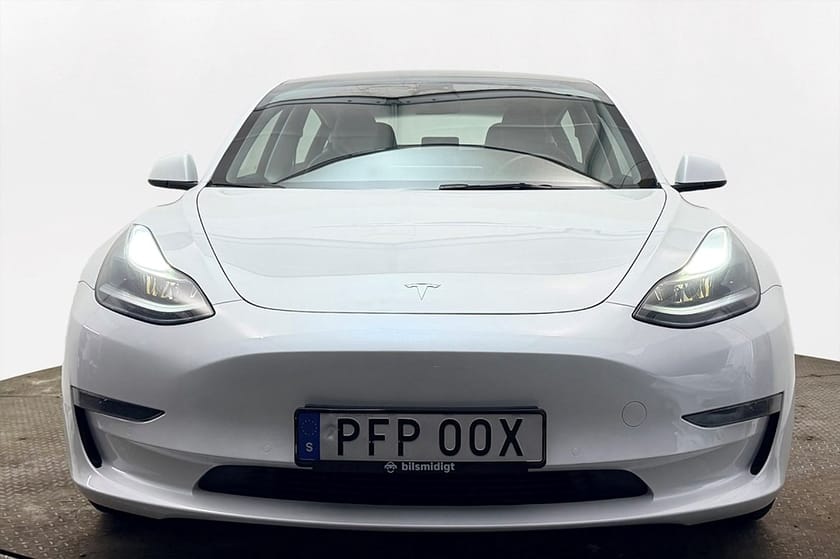 Bild 3 av Tesla Model 3 Long Range AWD Pano Läder AutoPilot MOMS 440hk