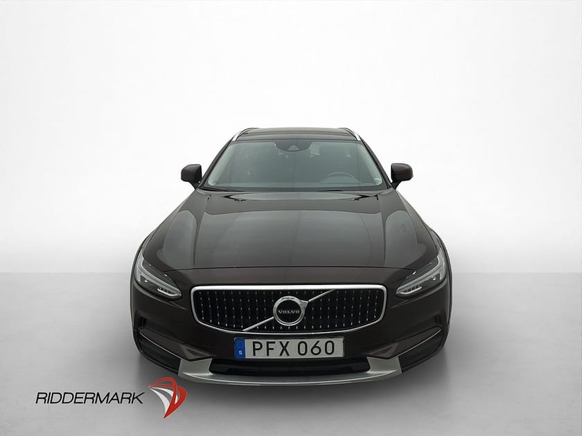 Bild 2 av Volvo V90 Cross Country D4 190hk AWD Kamera Värmare Drag VOC