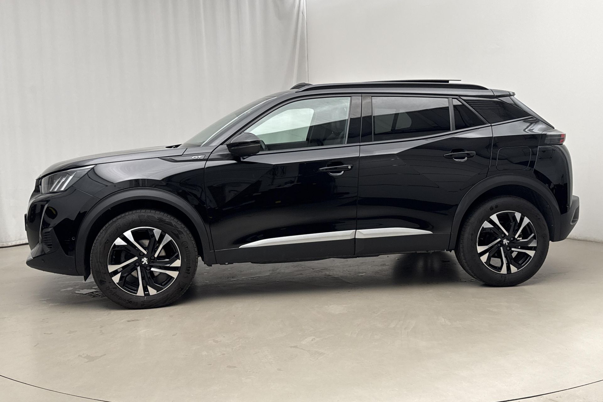 Peugeot 2008 1.2 PureTech 130 2023, bild 2/10