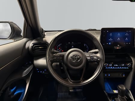 Toyota Yaris Cross Hybrid AWD-i 1,5 HSD ADVENTURE PLUS JBL  / V-HJUL