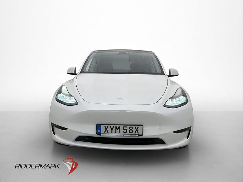 Bild 3 av Tesla Model Y Long Range AWD Svensksåld Dragkrok Panorama
