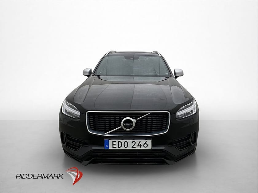 Bild 2 av Volvo XC90 T8 AWD R-Design 7-Sits Pano B&W 360 HUD Luft Drag