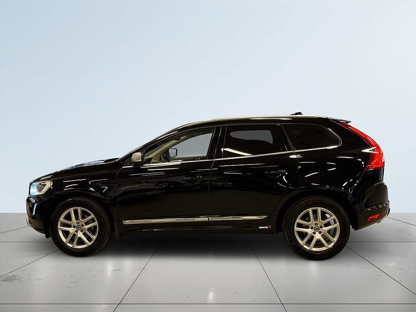 Bild 4 av Volvo XC60 D4 AWD Summum/Drag/S&V-Däck/Kamera/Skinn/Ad.Farthållare