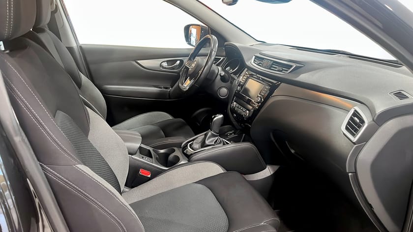 Bild 3 av Nissan Qashqai DIG-T N-CONNECTA 2WD DCT  | DRAGKROK | 360 KAMERA