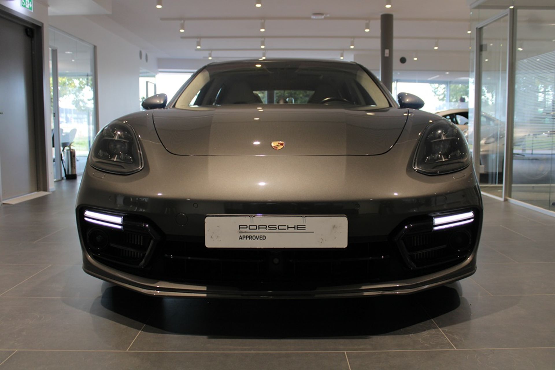Porsche Panamera 2018, kuva 3/10