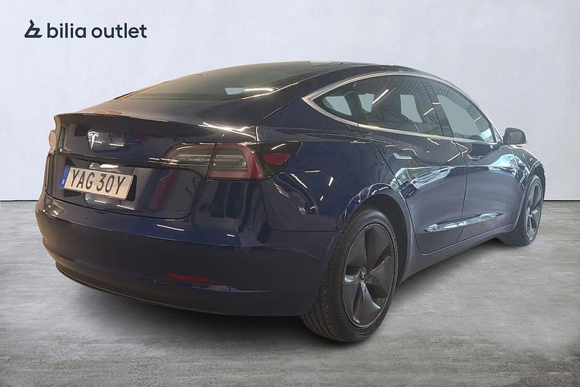 Bild 3 av Tesla Model 3 Standard Range Plus Panoramaglas B-kamera Helskinn