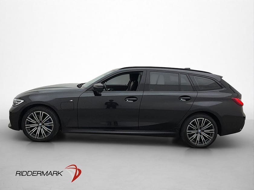 Bild 5 av BMW 330e xDrive Touring M Sport HiFi Sportbroms CarPlay Drag