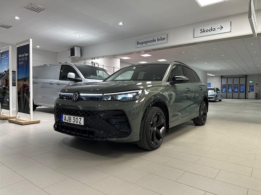 Bild 5 av Volkswagen Tiguan eHybrid R-Line Black Style HeadUp|Keyless|Kamera