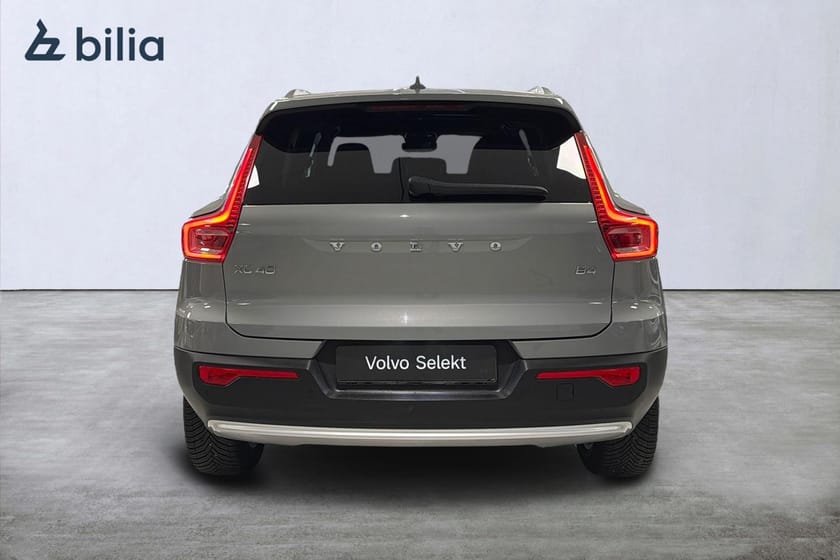 Bild 5 av Volvo XC40 B4 FWD Bensin Core SE II Tonade Rutor | Värmare