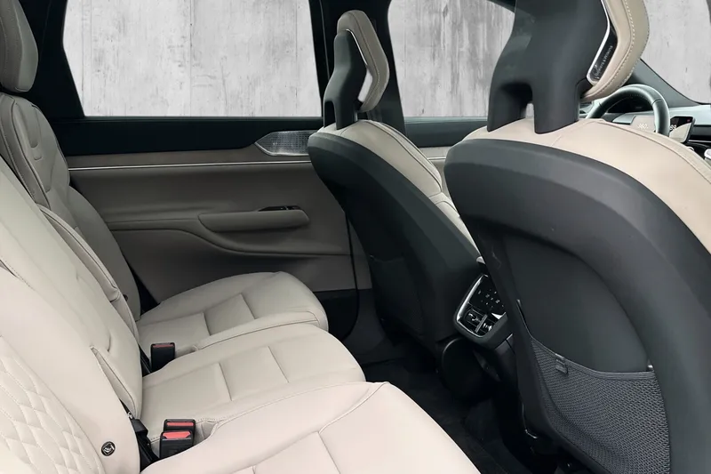 Volvo EX90 Twin Motor Performance bilde 25