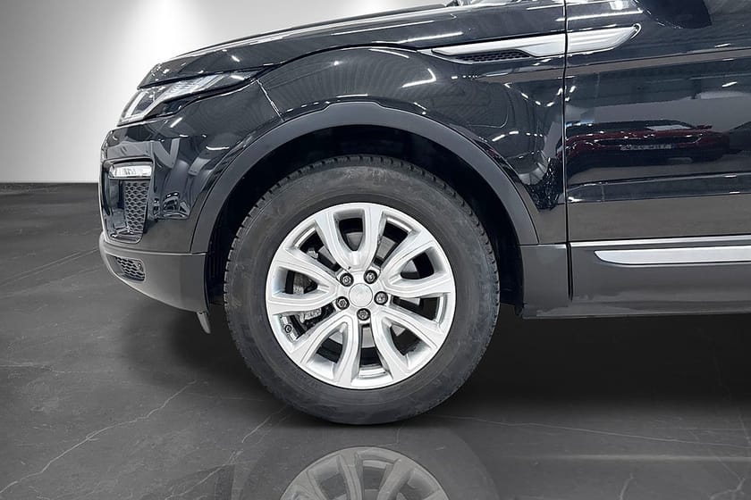 Bild 2 av Land Rover Range Rover Evoque 2.0 TD4 AWD SE Navi B-kamera Helskinn Euro 6