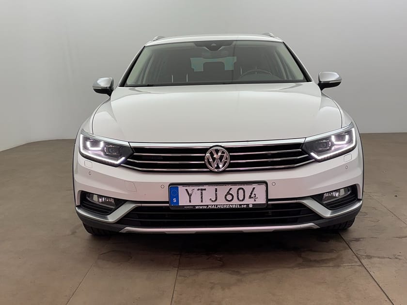 Bild 3 av Volkswagen Passat Alltrack 2,0TDI GTS 240hk Executive Cockpit 4Motion