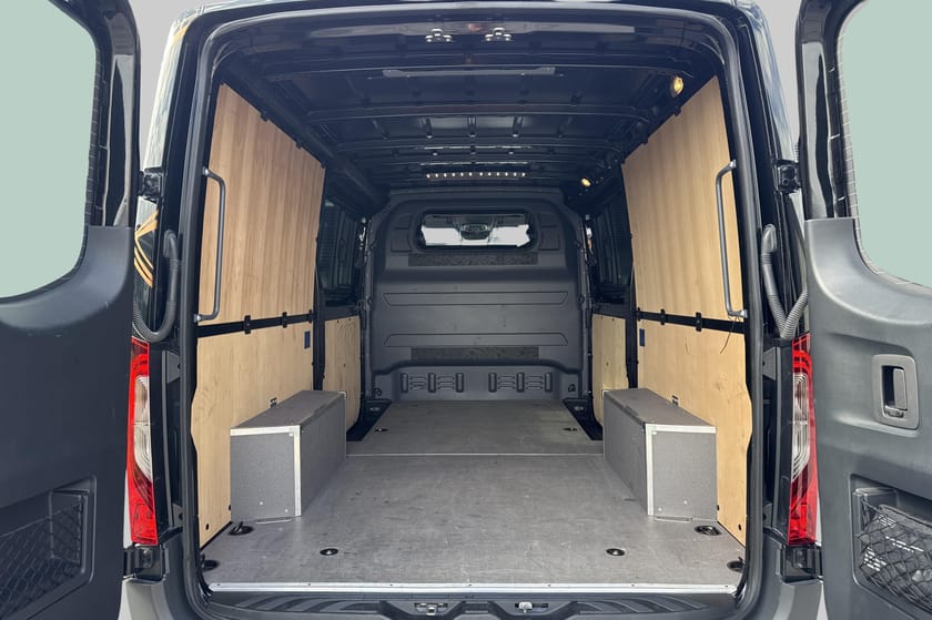 Bilde 5 av Mercedes-Benz Sprinter 319 CDI 4x4 Panel Van 4x4|Carplay|Cruise|Webasto|Lazer|H.feste +++