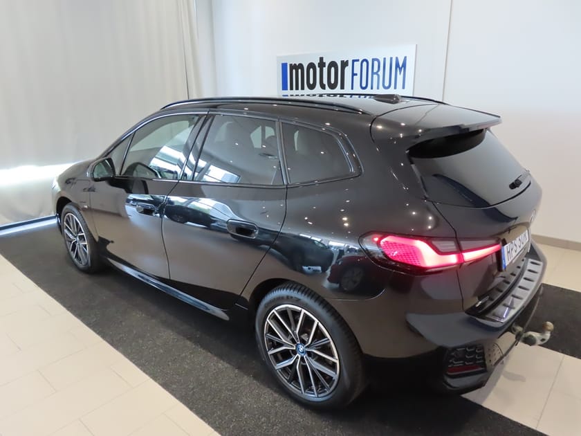Bild 3 av BMW 230e xDrive Active Tourer E  M-pkt Aut 326HK,