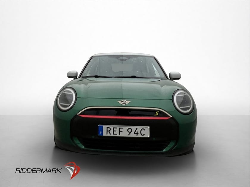 Bild 3 av MINI Cooper SE 218hk Favoured HuD Döda-vinkel Pano Navi