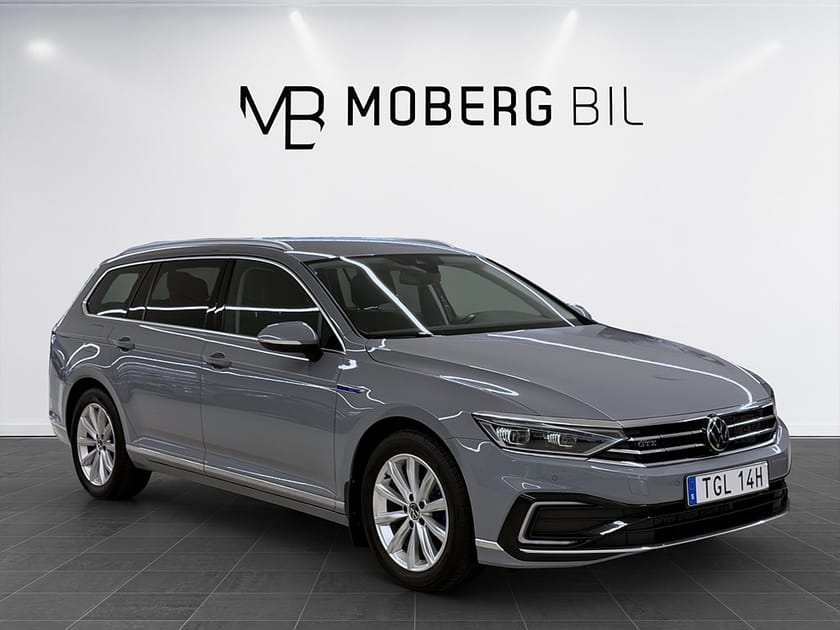 Bild 4 av Volkswagen Passat Sportscombi GTE SC 218hk Executive Cockpit Drag B-Kamera
