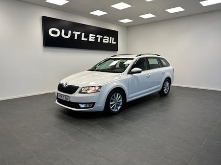 Škoda Octavia Kombi Skoda 1.0 TSI Ambition Dragkrok Carplay Värmare