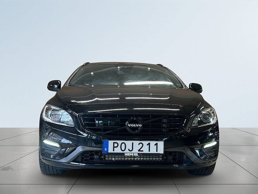 Bild 2 av Volvo V60 D3 Classic R-Design Drag Dvärme Rattvärme Navi S&V-däck