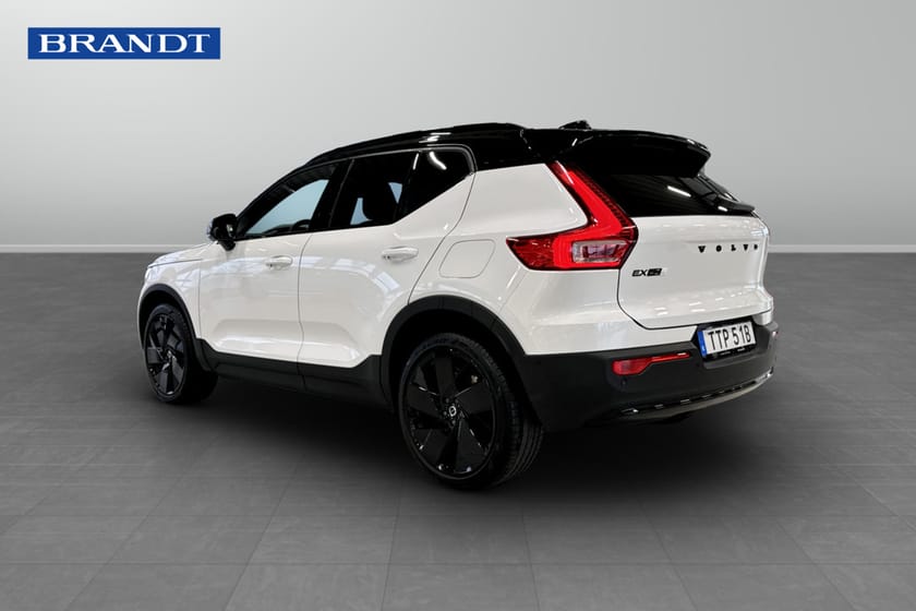 Bild 2 av Volvo EX40 Twin Motor Performance UltraBlackSE