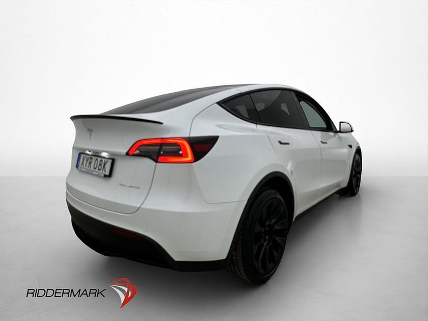Bild 5 av Tesla Model Y Long Range AWD Autopilot Svensksåld