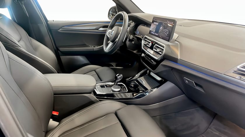 Bild 3 av BMW X3 xDrive30e M-Sport Rattvärme Drag HUD